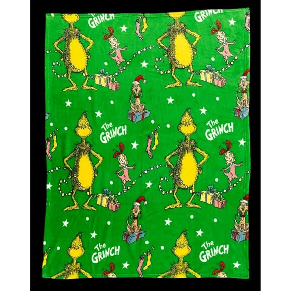 New Grinch Max Plush Throw Blanket Kids Christmas Holiday Gift 46x60 Lightweight - Picture 2 of 9